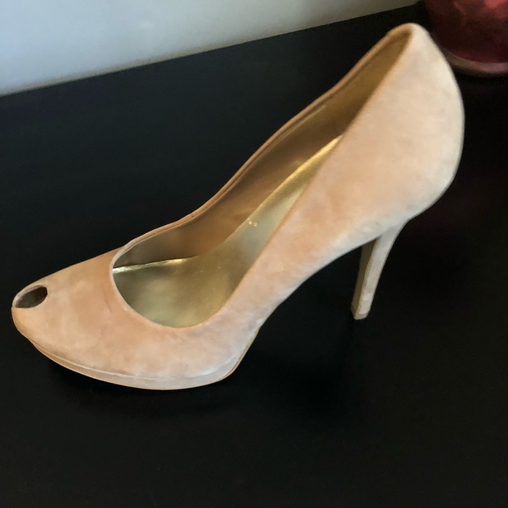 Jessica Simpson pump shoes